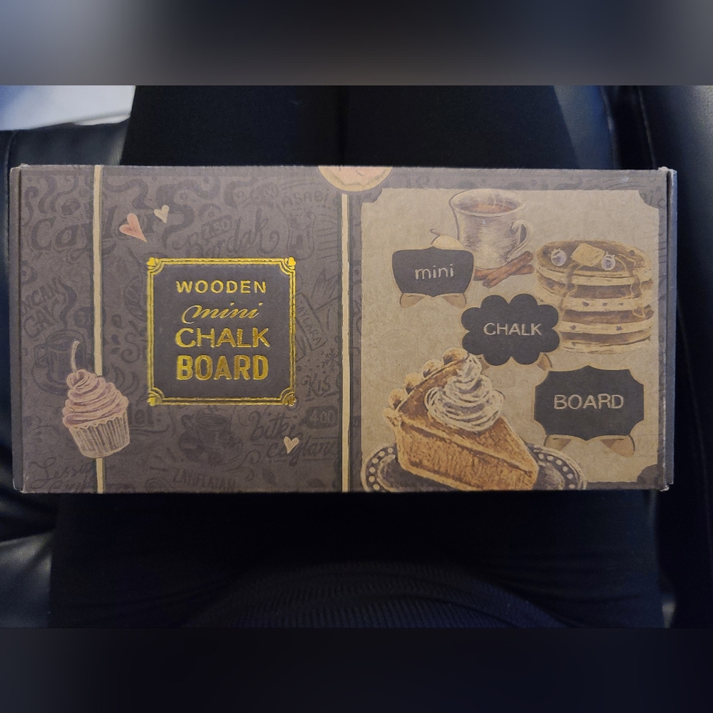 Wooden mini chalk board